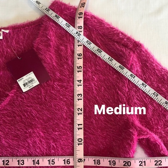 🖤🖤 MEDIUM PINK V-NECK CROP TOP SWEATER - Picture 6 of 9